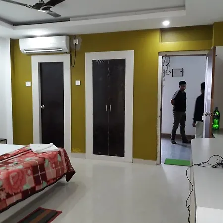 Homestay Goroomgo Shayon